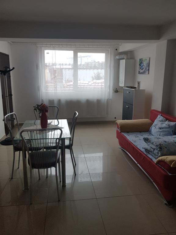 Csikos Apartment Cluj-Napoca Ngoại thất bức ảnh