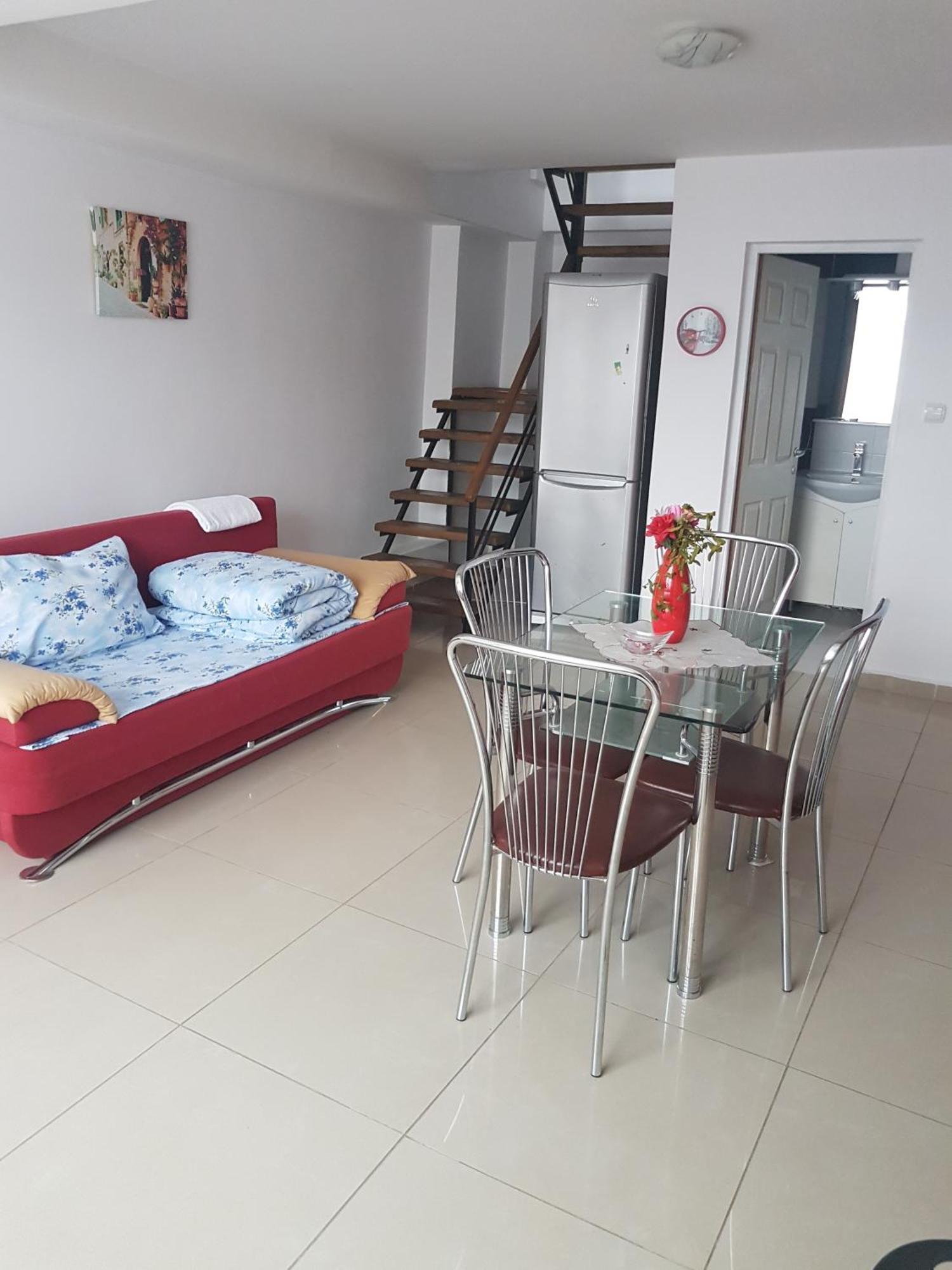 Csikos Apartment Cluj-Napoca Ngoại thất bức ảnh