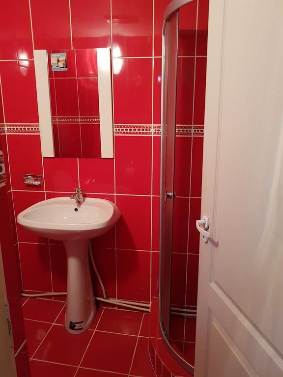 Csikos Apartment Cluj-Napoca Ngoại thất bức ảnh
